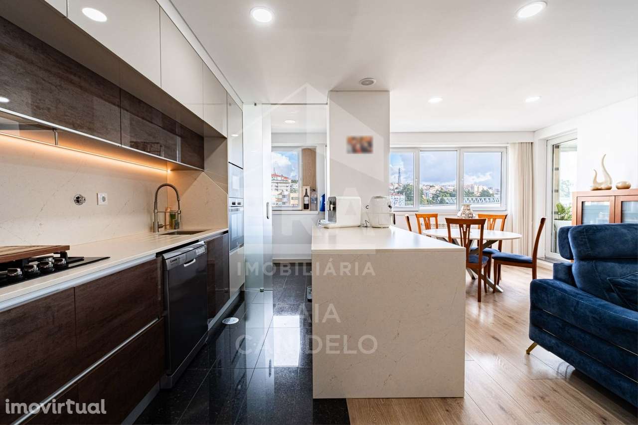 T2 no centro da cidade com vista MAR e cidade! - Grande imagem: 2/20