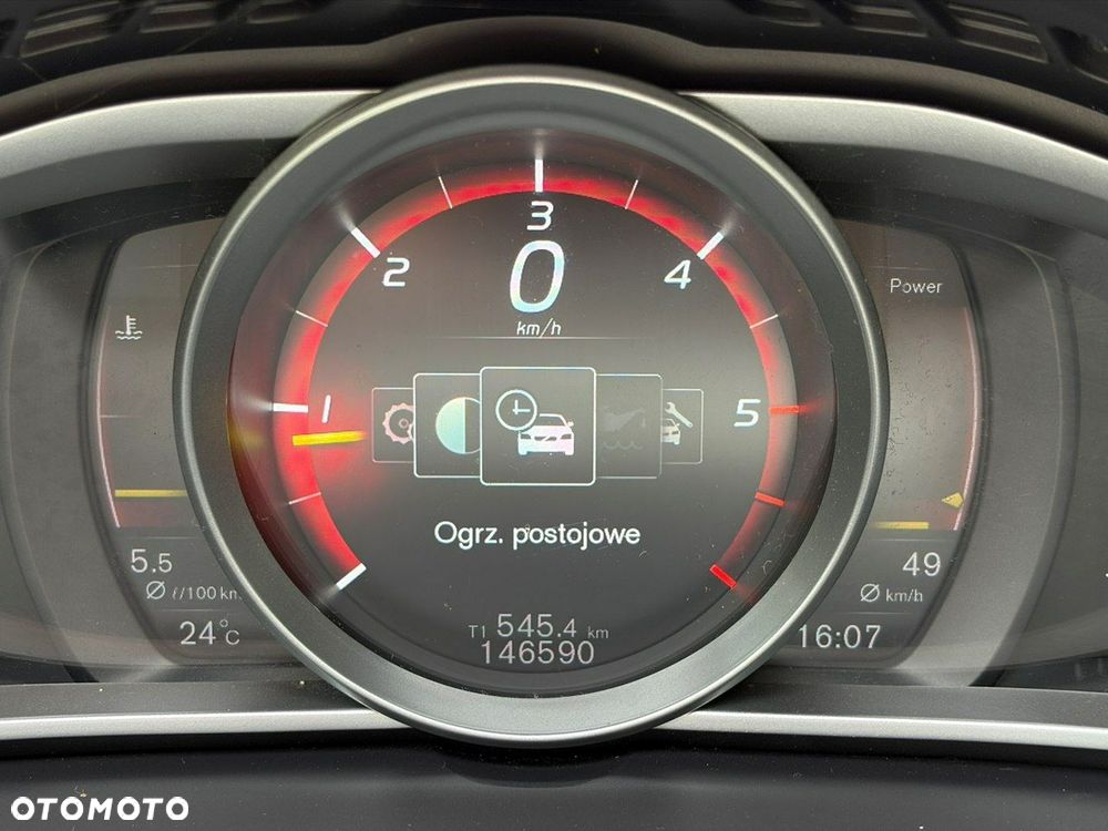 Volvo V40 D2 Momentum - 21