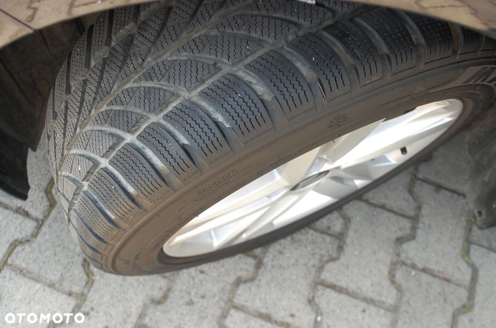 Suzuki Swace 1.8 Hybrid Elegance CVT - 29