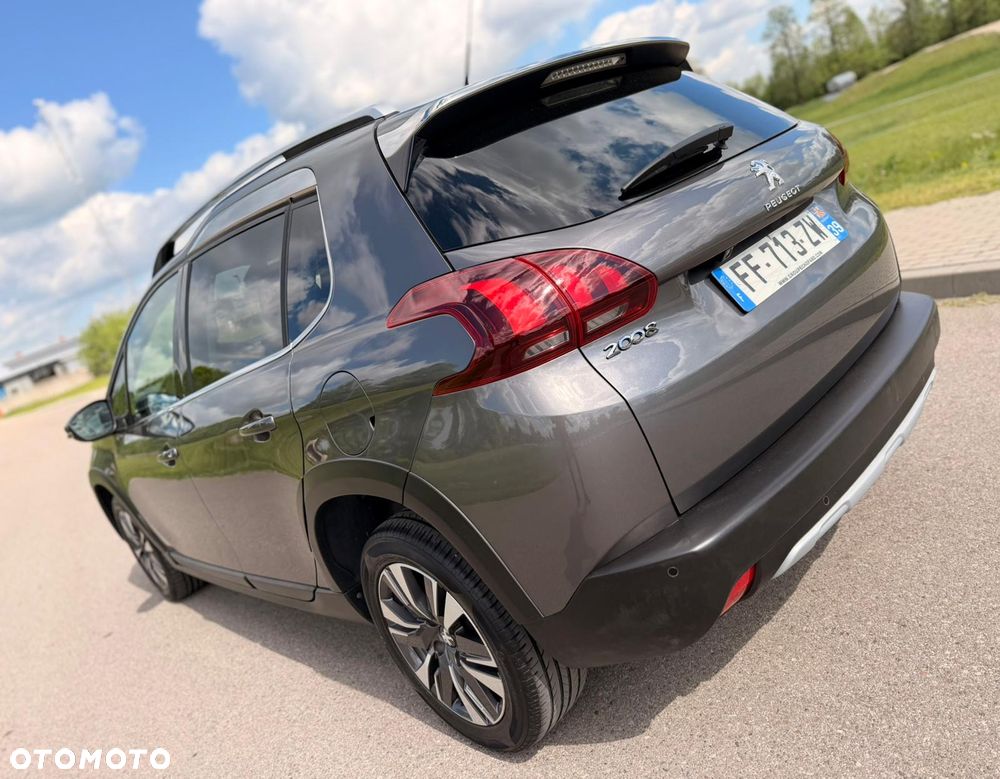 Peugeot 2008 1.2 Pure Tech Style S&S EAT6 - 4