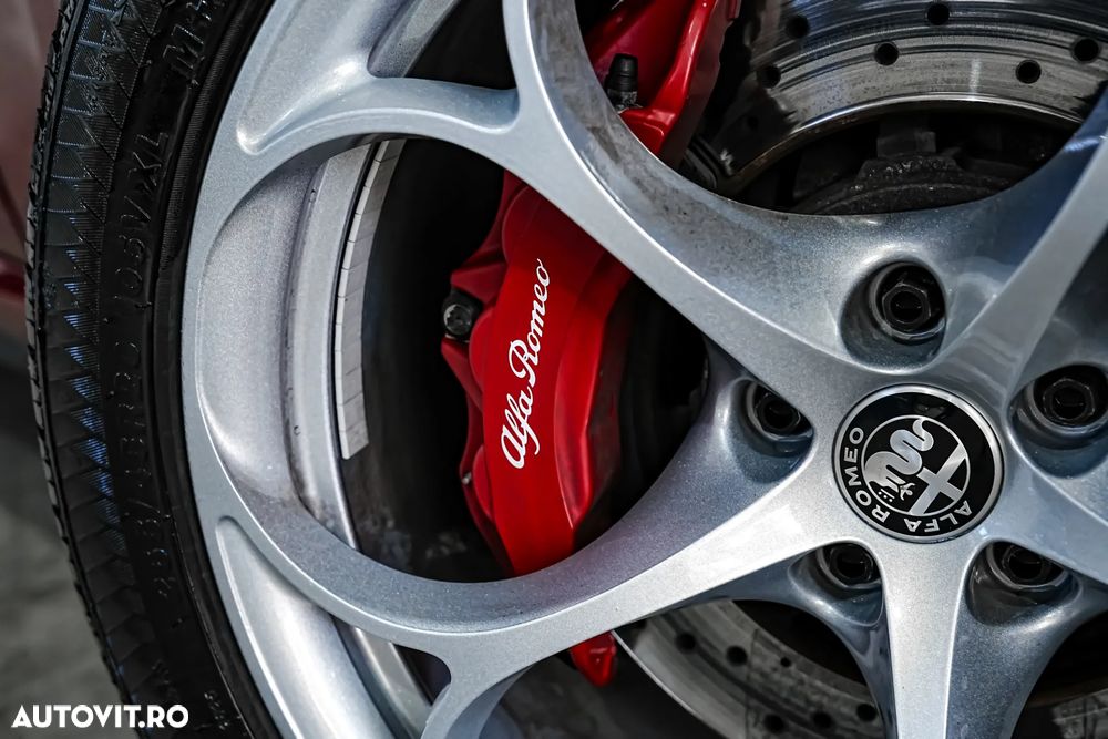 Alfa Romeo Stelvio - 30