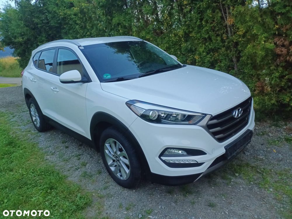 Hyundai Tucson - 2