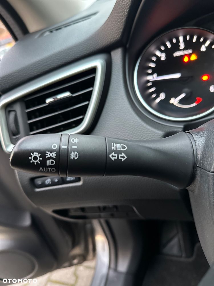 Nissan Qashqai 1.5 dCi Tekna - 15