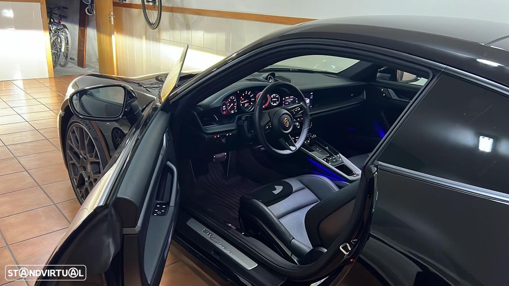 Porsche 911 Série F - 5