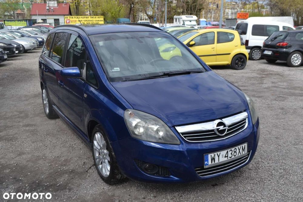 Opel Zafira - 3