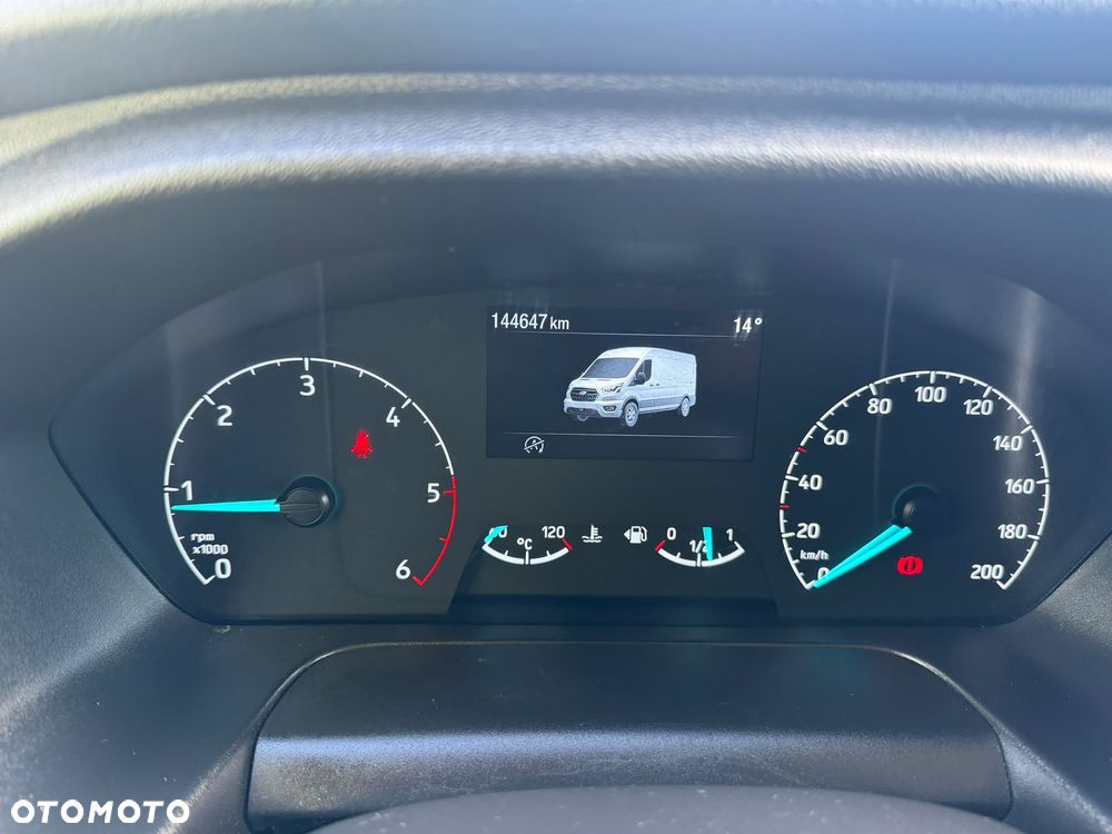 Ford Transit - 12