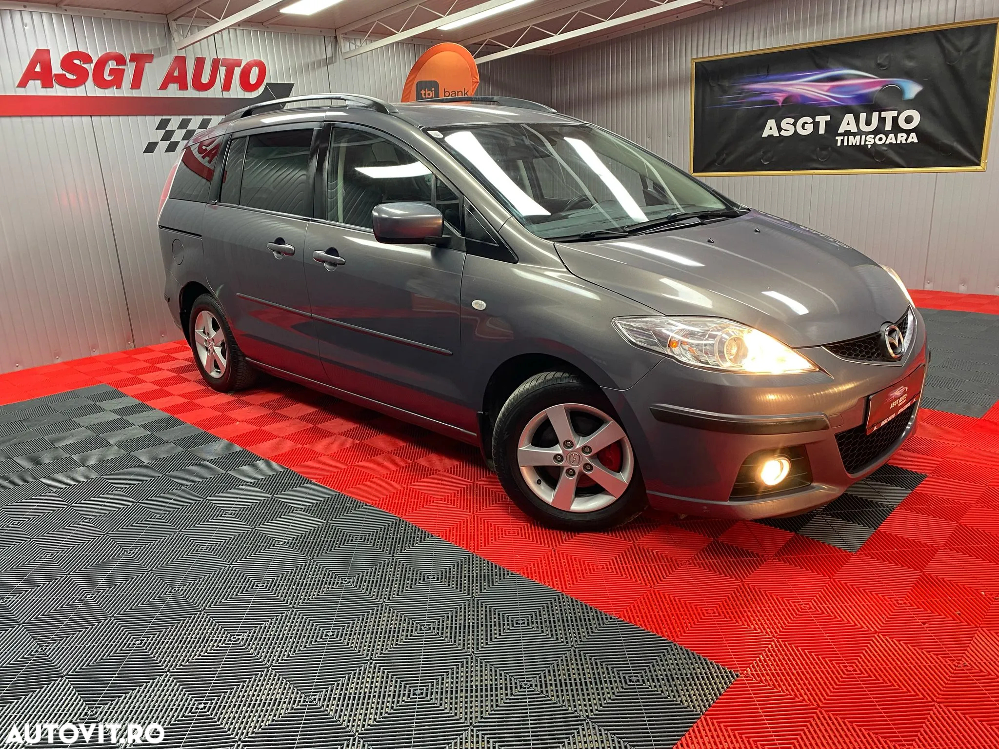 Mazda 5 - 3