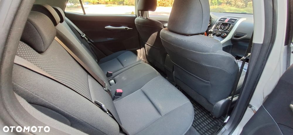 Toyota Auris 1.6 Comfort - 23