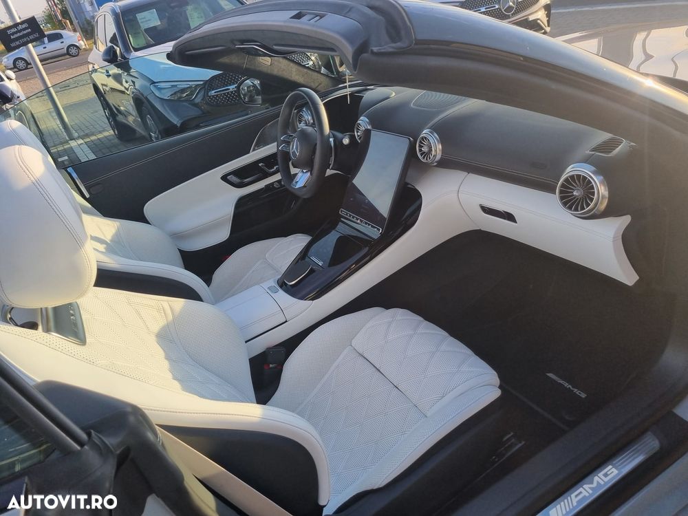 Mercedes-Benz SL 55 AMG 4Matic+ - 26