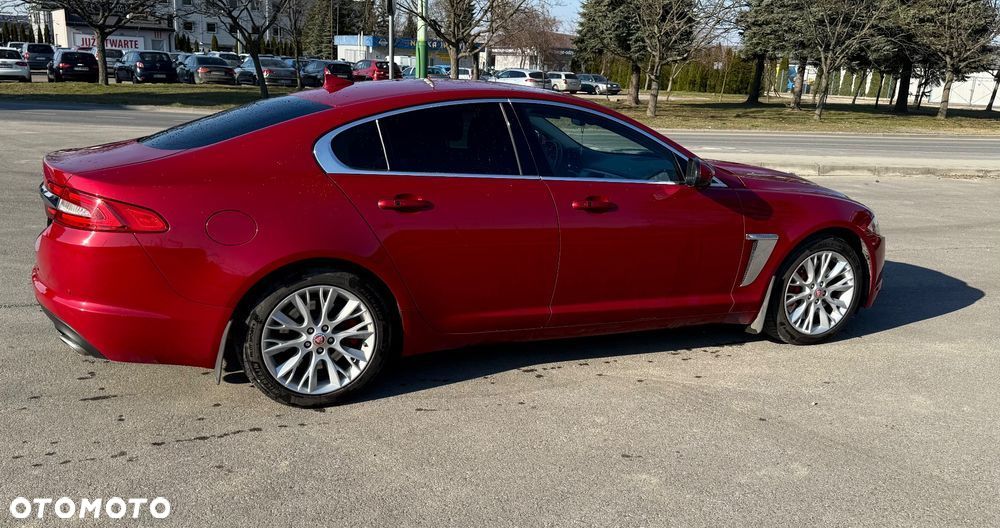 Jaguar XF 3.0 V6 D S Luxury - 7