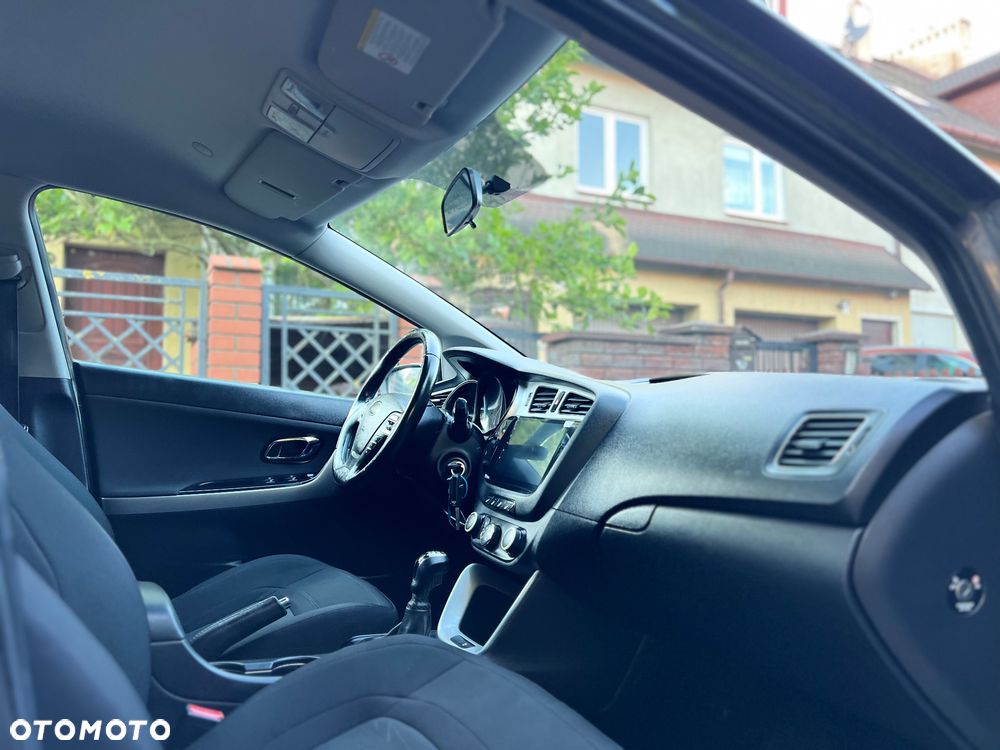 Kia Ceed 1.4 L - 23