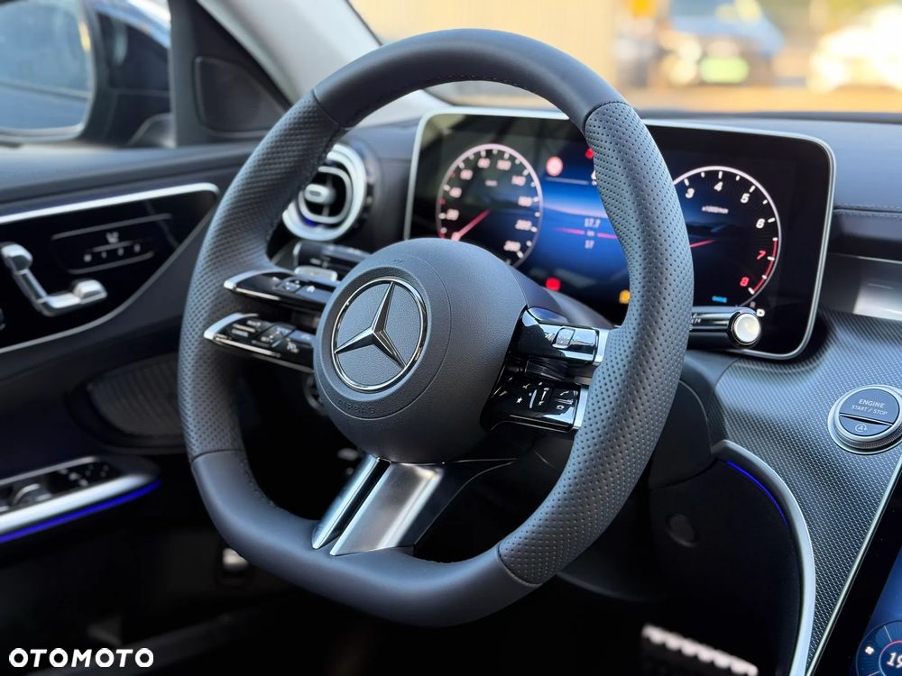 Mercedes-Benz Klasa C 180 9G-TRONIC AMG Line Advanced - 29