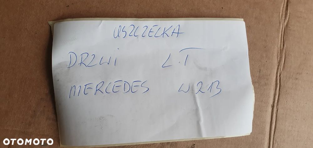 Uszczelka drzwi lewy tył tylna lewa Mercedes E-Klasa W213 Sedan - 7