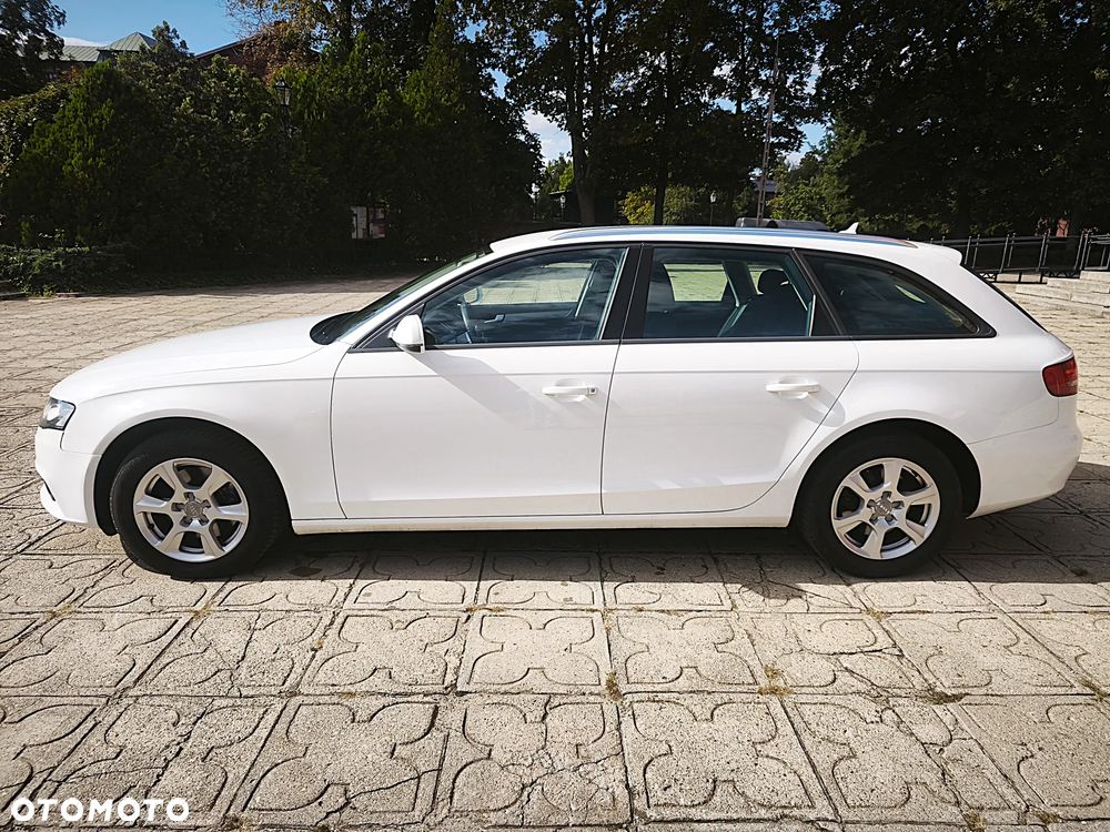 Audi A4 Avant - 4