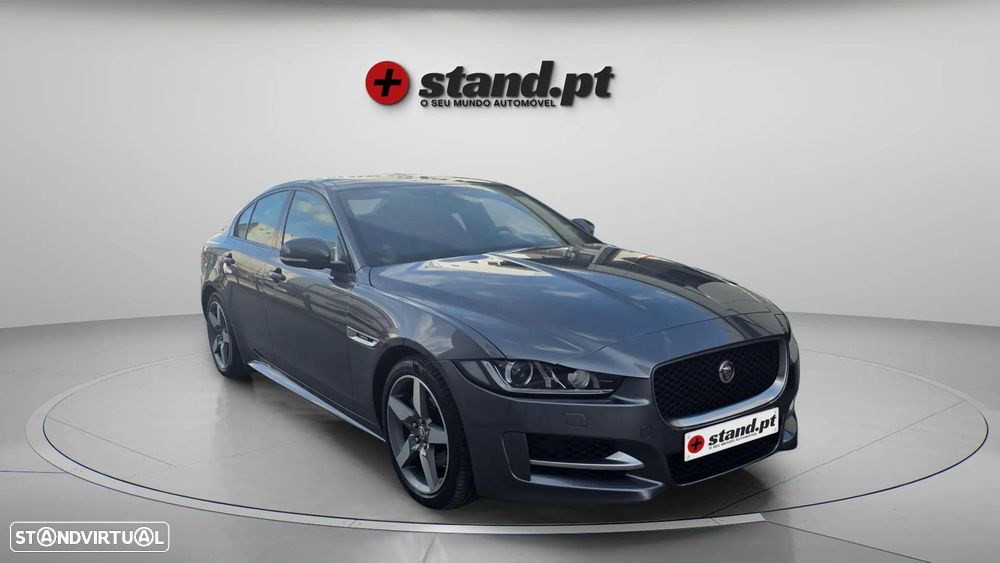 Jaguar XE 2.0 D R-Sport - 3