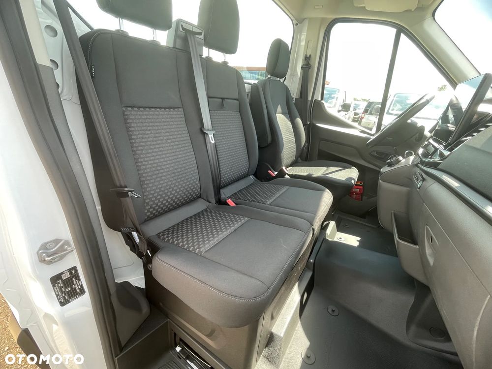 Ford E-Transit Podwozie 184km RWD - 17