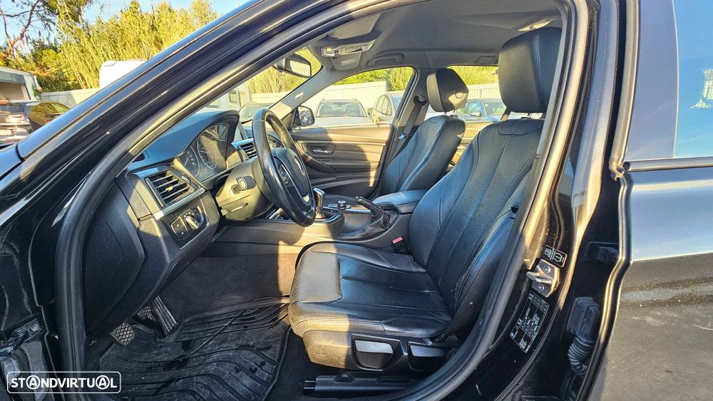 BMW 320 d Sport - 10