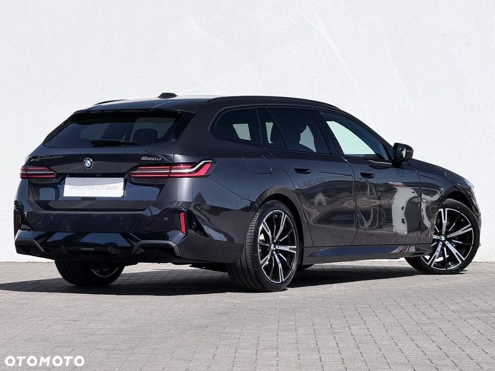 BMW Seria 5 520d xDrive mHEV - 13