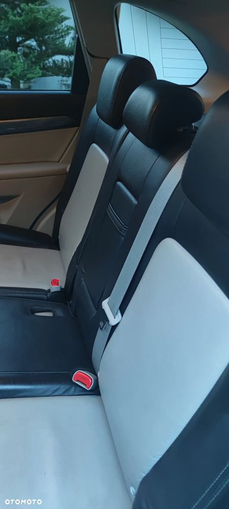 Chevrolet Captiva 2.2 D LTZ - 6