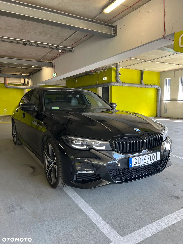 BMW Seria 3 330e xDrive M Sport sport - 3