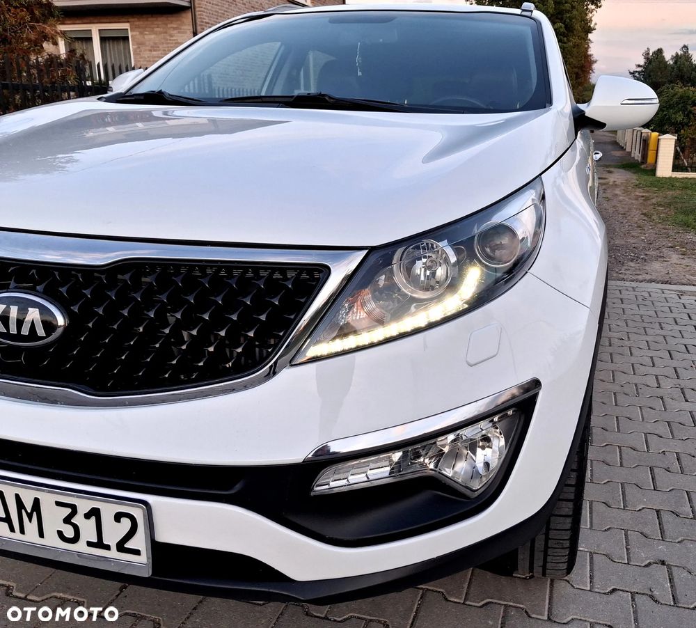 Kia Sportage 2.0 CRDI 4WD Automatik Dream-Team Edition - 11