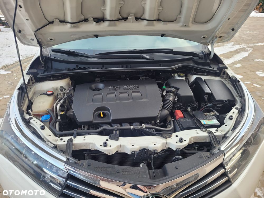 Toyota Corolla 1.6 50th Anniversary - 9