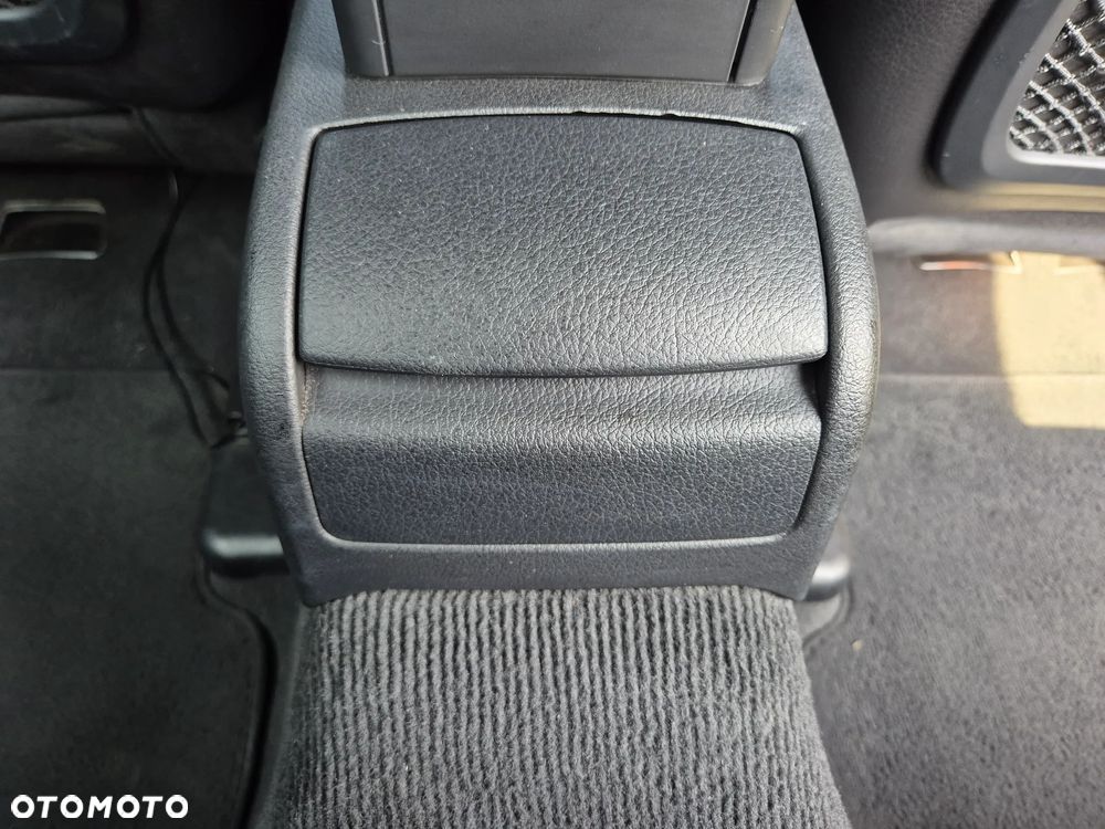 Audi A4 Avant 2.0 TDI - 26