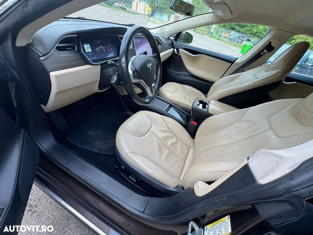 Tesla Model S 85 - 6