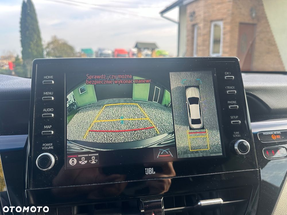 Toyota Camry 2.5 Hybrid Executive CVT - 17