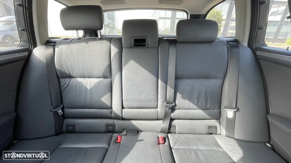 BMW 520 d Touring - 11