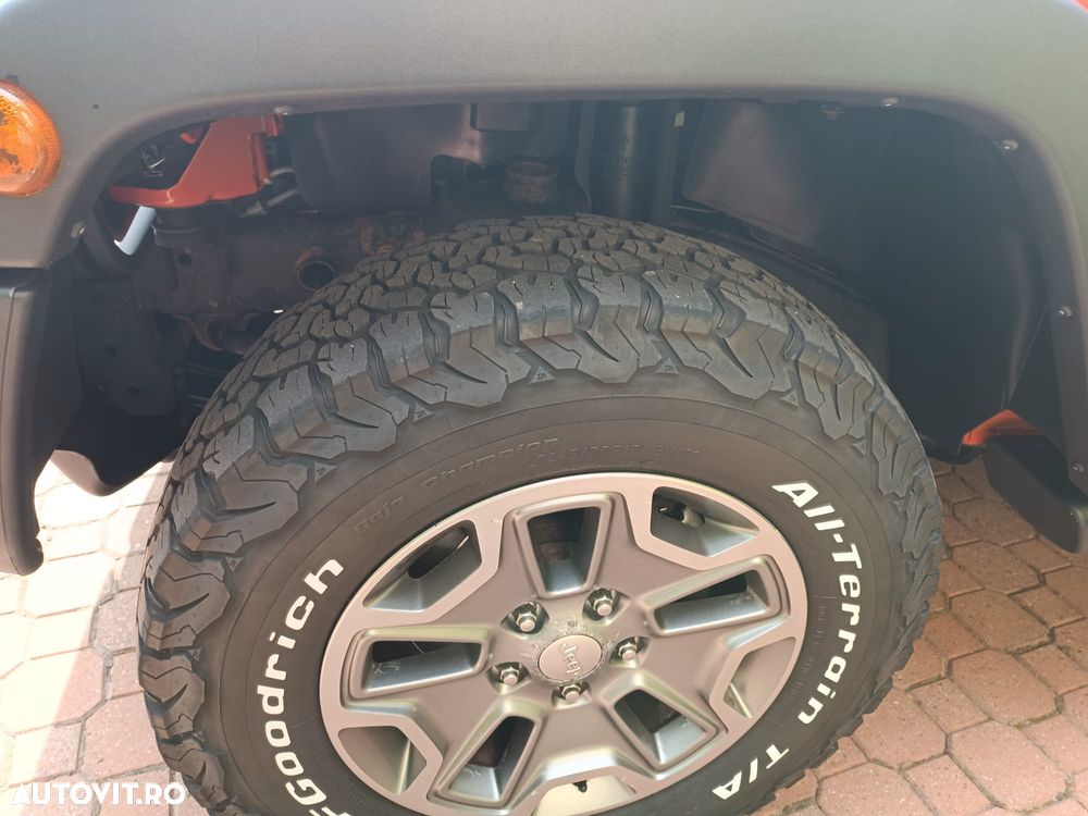 Jeep Wrangler - 7