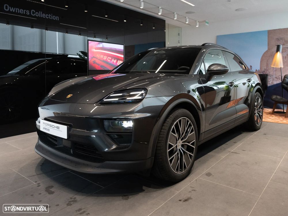 Porsche Macan Electric 4 - 4