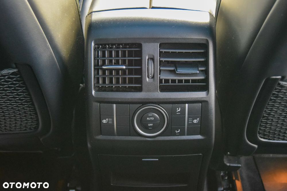 Mercedes-Benz ML 63 AMG 4Matic AMG SPEEDSHIFT 7G-TRONIC AMG Performance Package - 30
