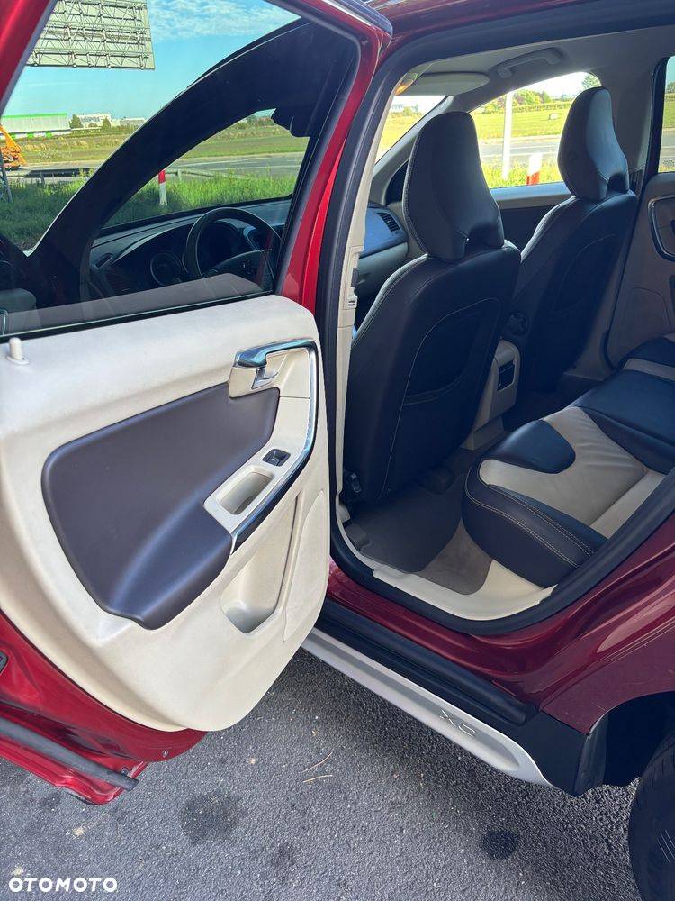 Volvo XC 60 2.4D AWD Momentum - 9