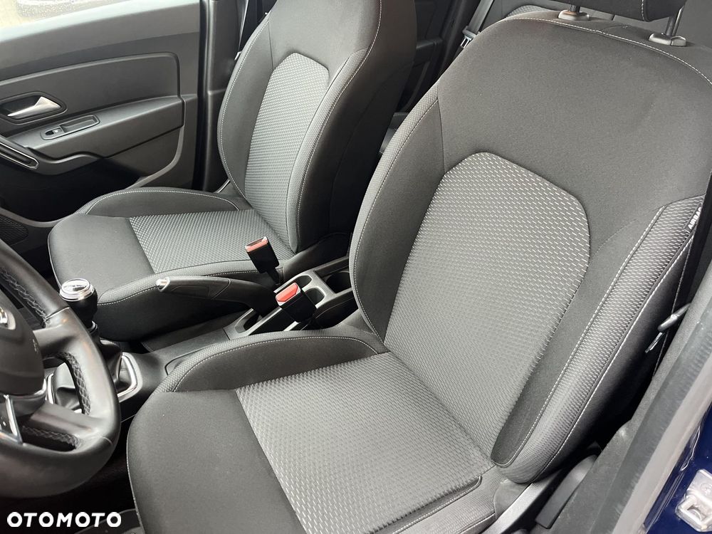 Dacia Duster 1.6 SCe Essential - 12