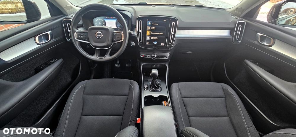 Volvo XC 40 T3 Momentum Pro - 20