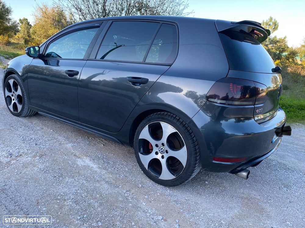 VW Golf 2.0 GTI - 4