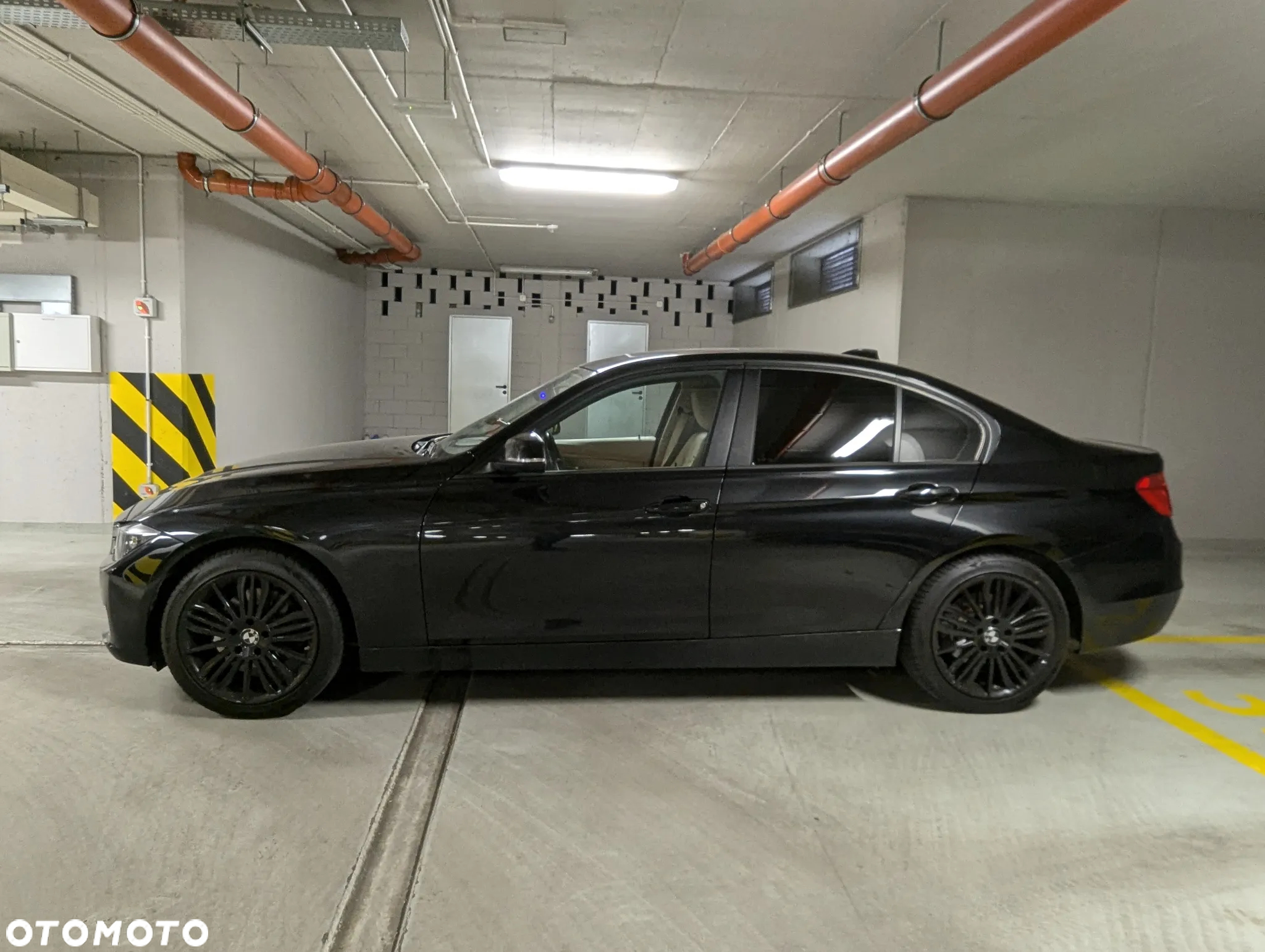 BMW Seria 3 328i - 3