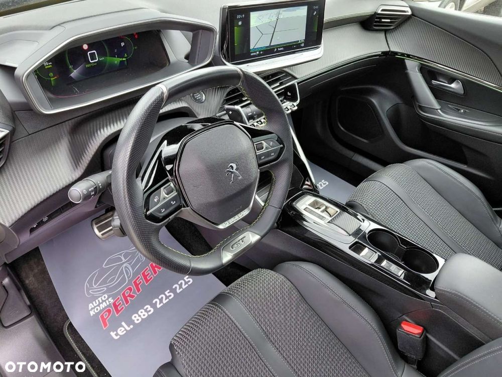 Peugeot 2008 - 12