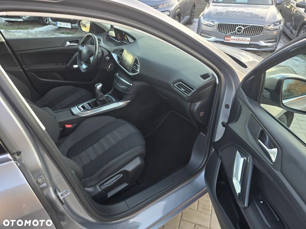 Peugeot 308 - 11