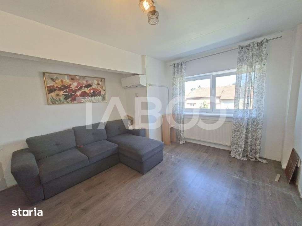 Apartament decomandat de vanzare 2 camere Strand etaj 4 acoperis — fotografia 2