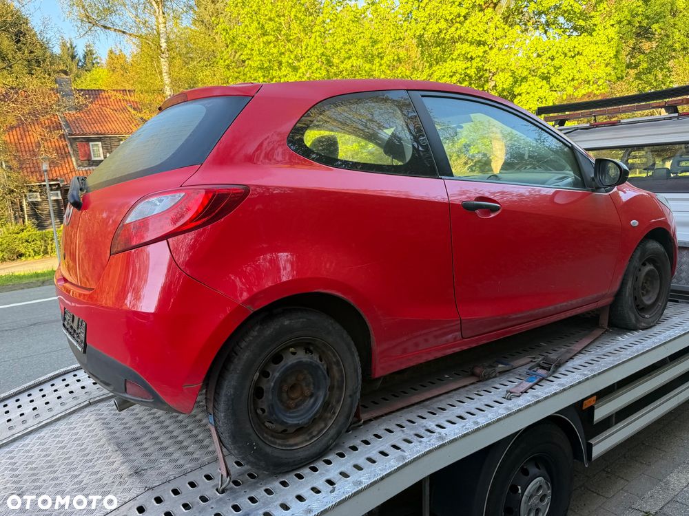 Mazda 2 - 4