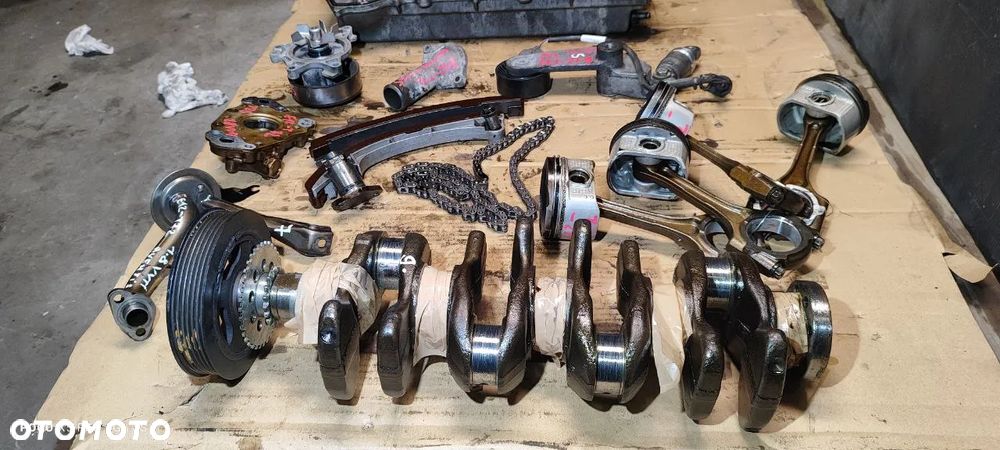 GŁOWICA KOMPLETNA WAŁKI 1.8 VVTI, E1Z-T82, AVENSIS II T25 - 21