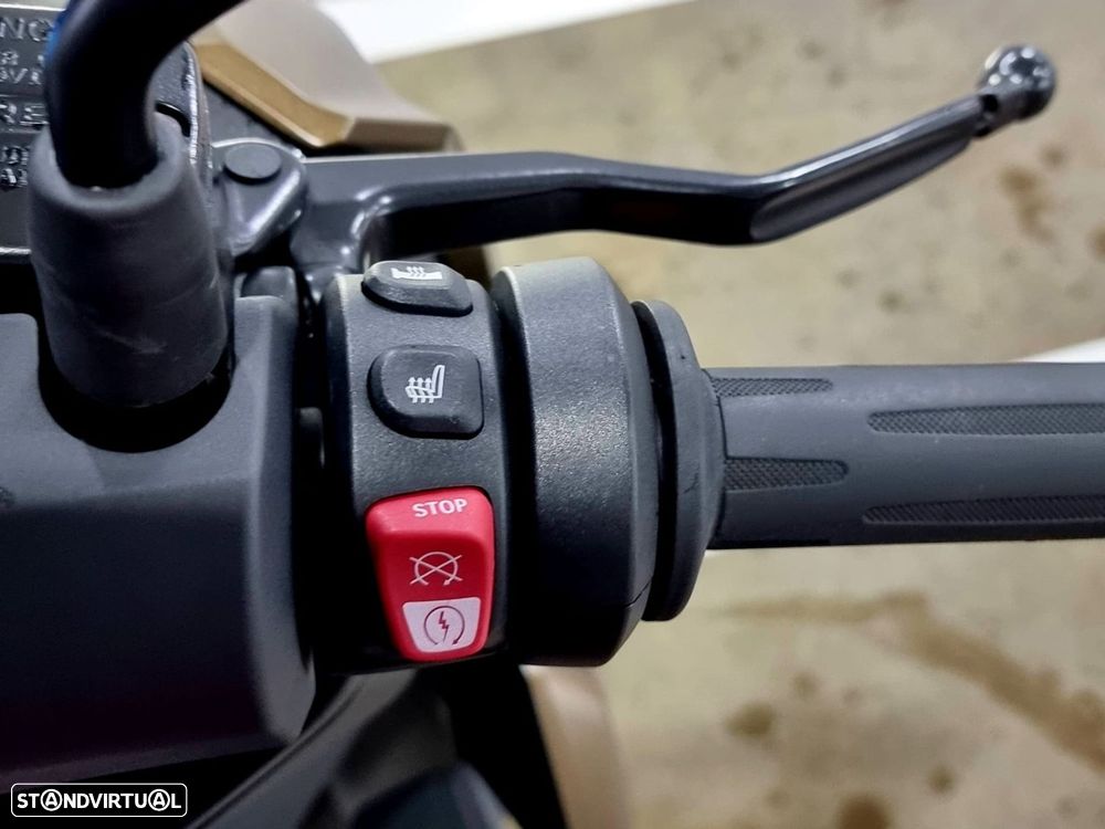 BMW C 400 X 400 X Kalamata metallic matt. - 12