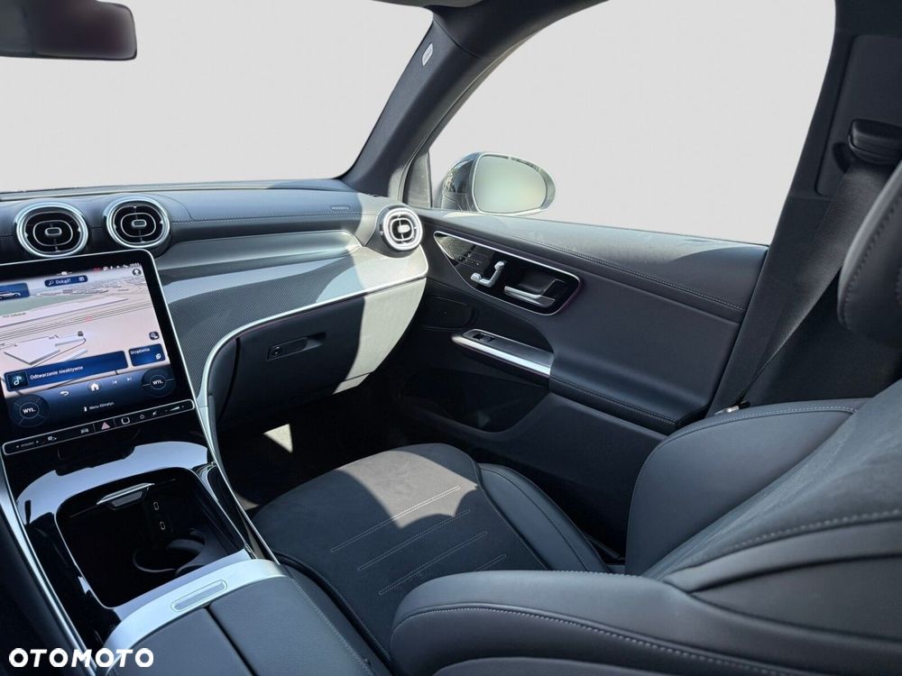 Mercedes-Benz GLC 220 d mHEV 4-Matic AMG Line - 22