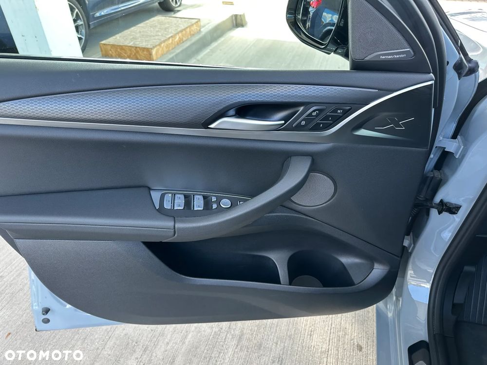 BMW X4 - 12