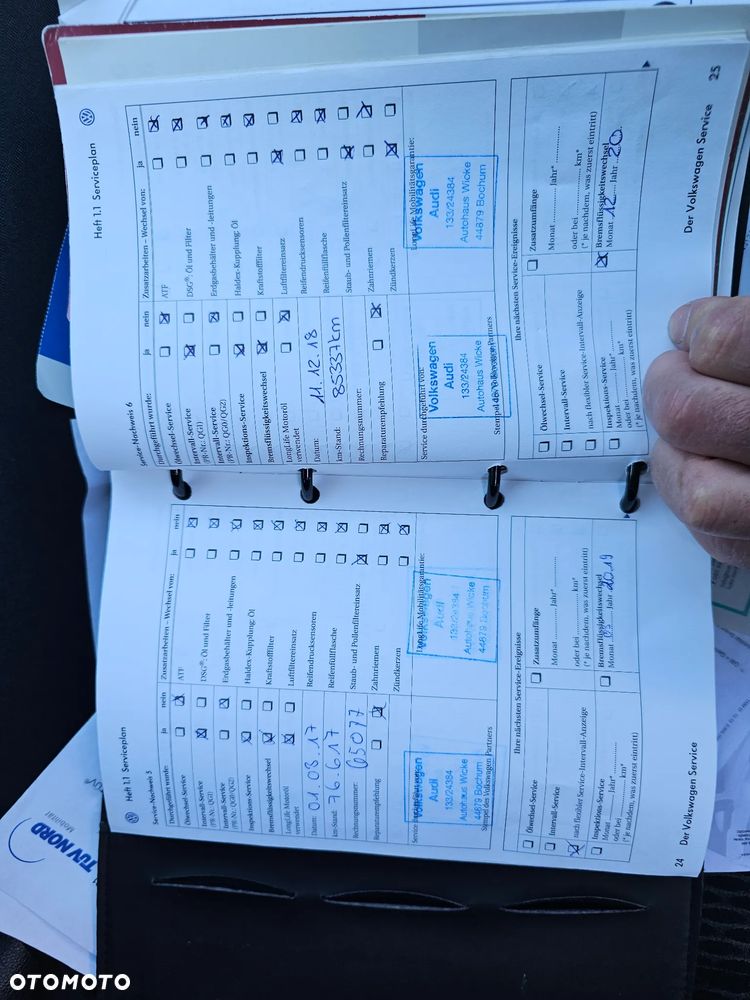 Volkswagen Golf - 22