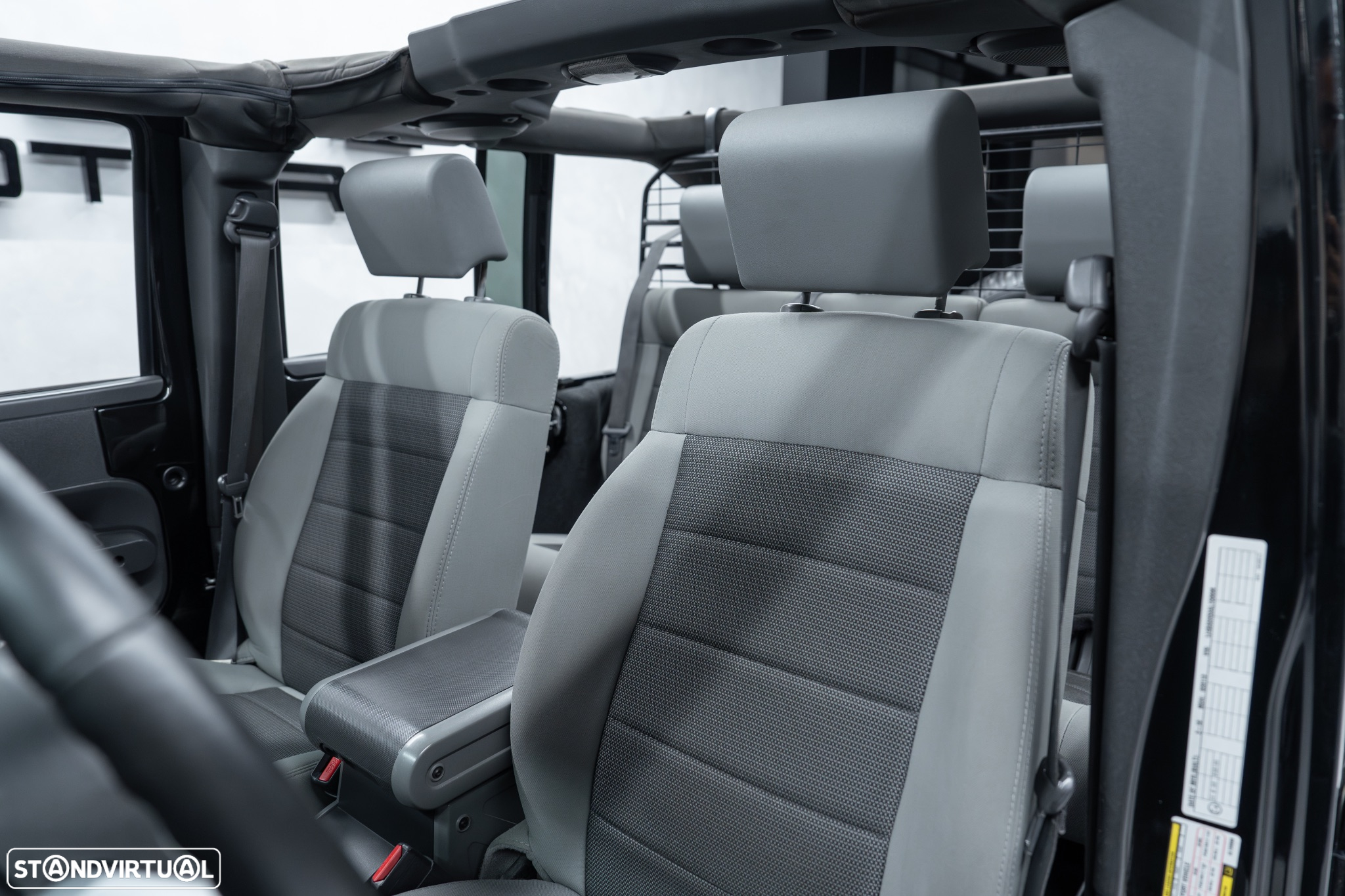 Jeep Wrangler Unlimited 2.8 CRD ATX Sahara - 24