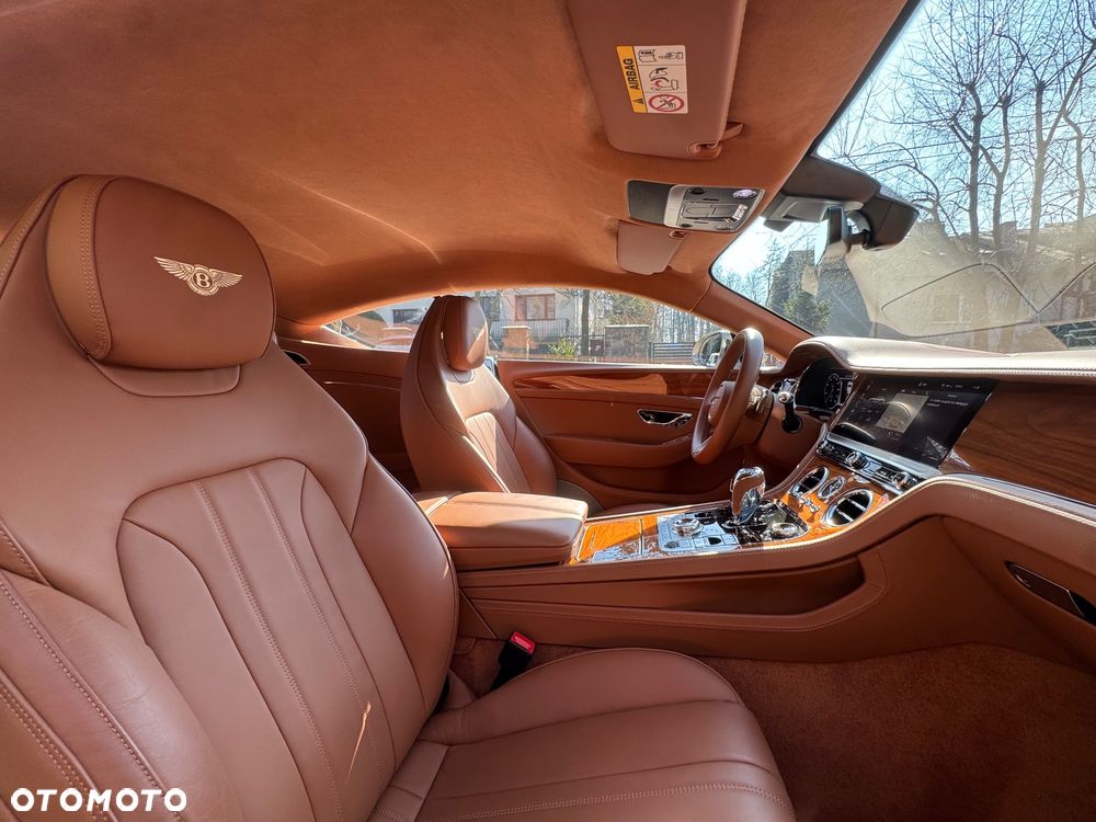 Bentley Continental GT - 11