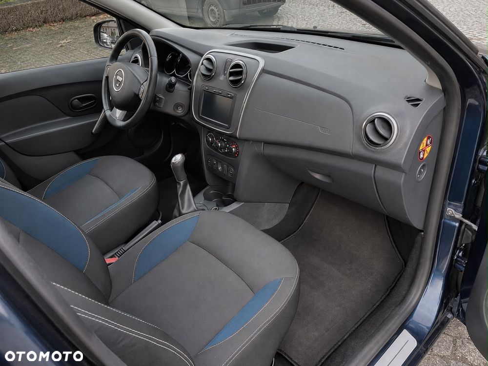 Dacia Sandero TCe 90 Celebration - 8